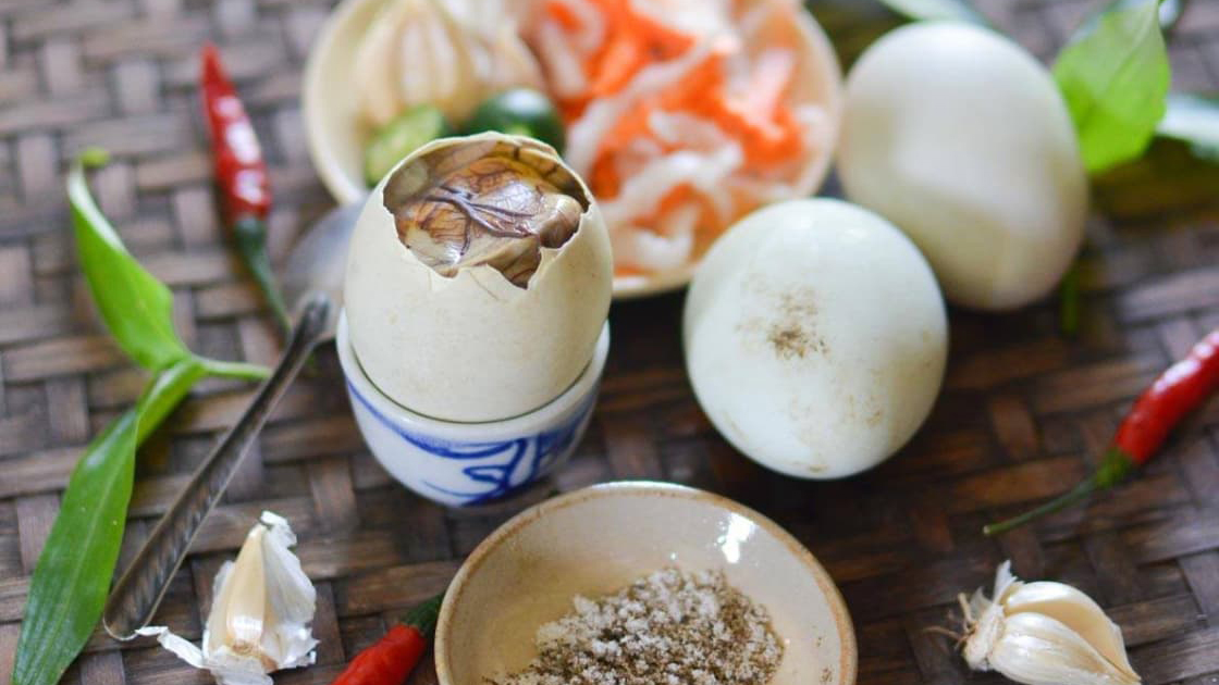 hot vit lon muoi tieu